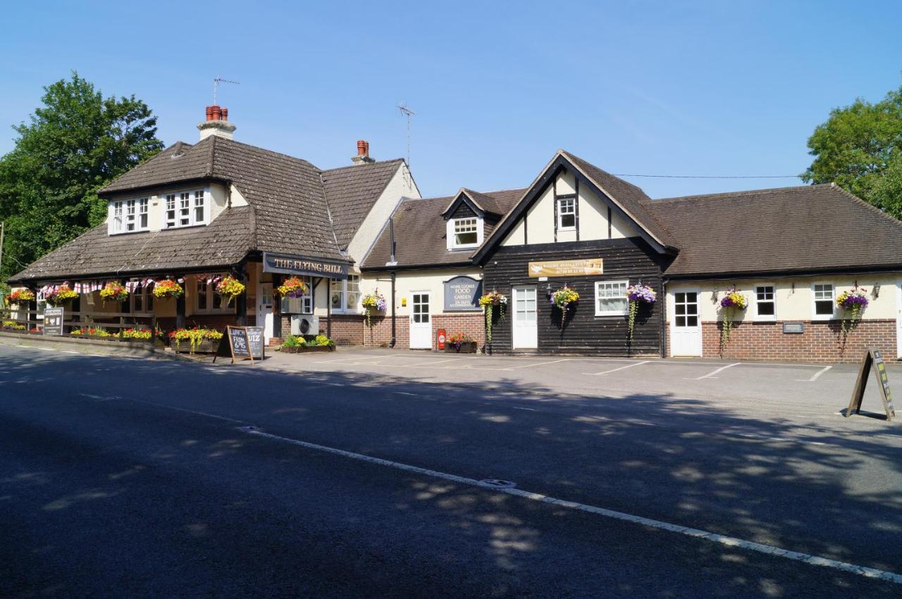 The Flying Bull Inn Liss Exterior photo