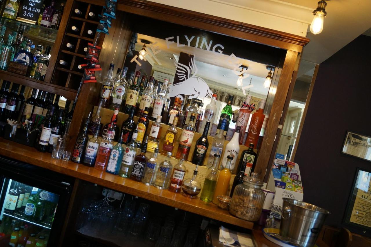 The Flying Bull Inn Liss Exterior photo